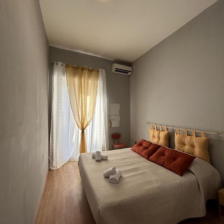 Gammazita Apartment Catania Bagian luar foto