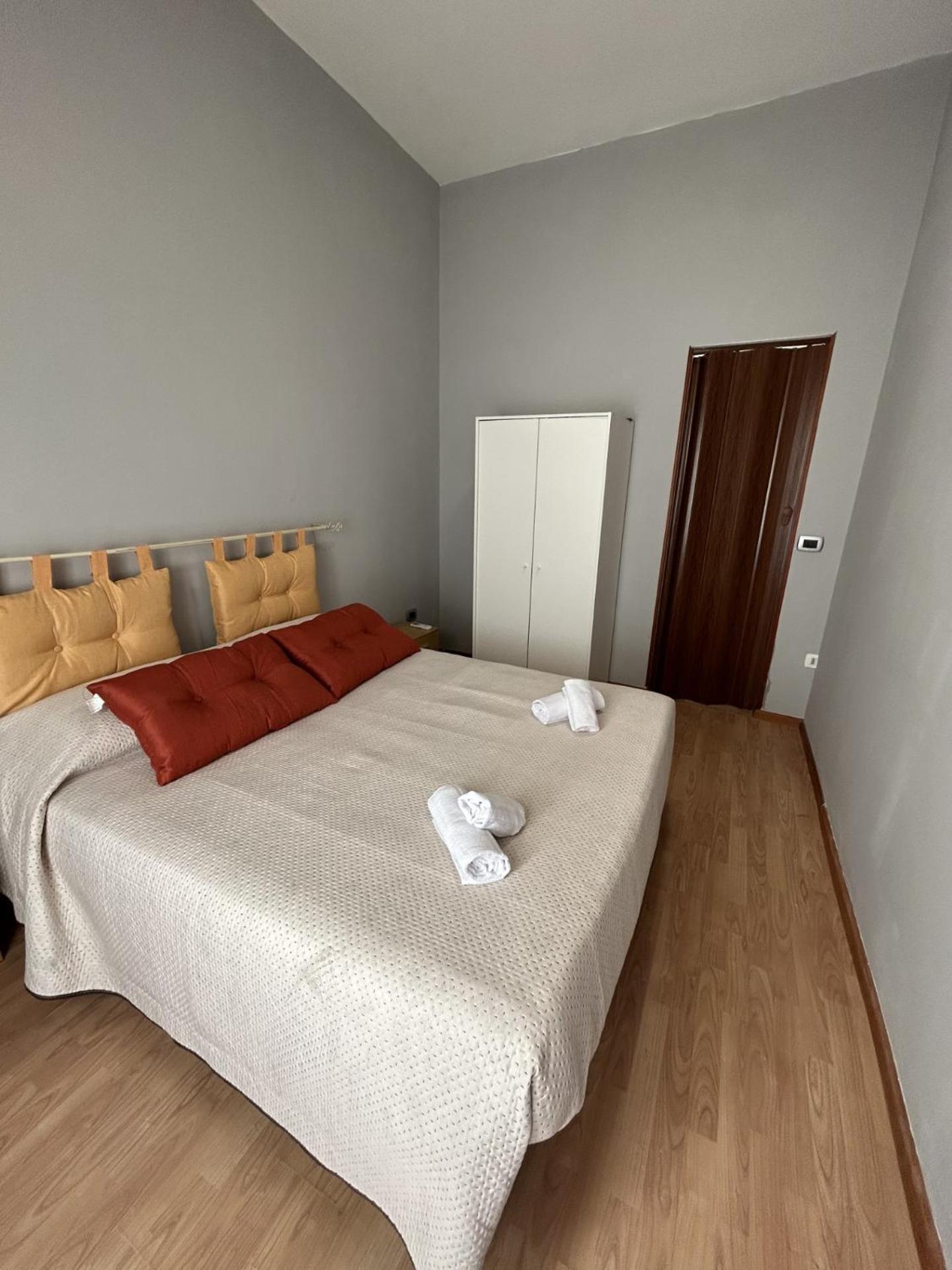 Gammazita Apartment Catania Bagian luar foto