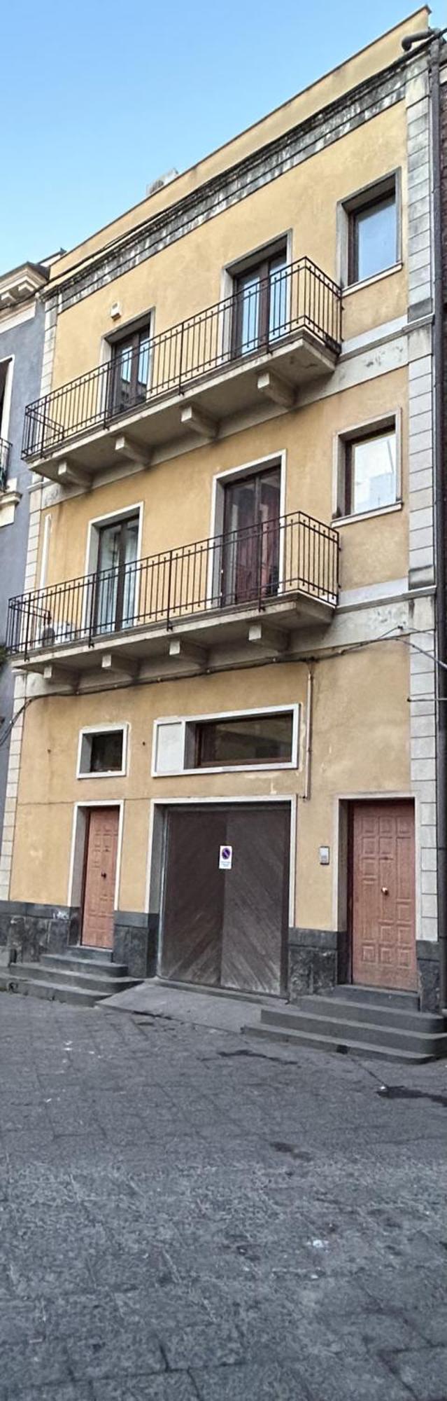Gammazita Apartment Catania Bagian luar foto